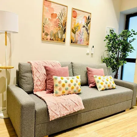 公寓 Cozy & Stylish Flat Close To Center